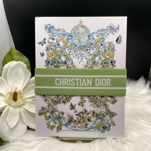 Dior notebook